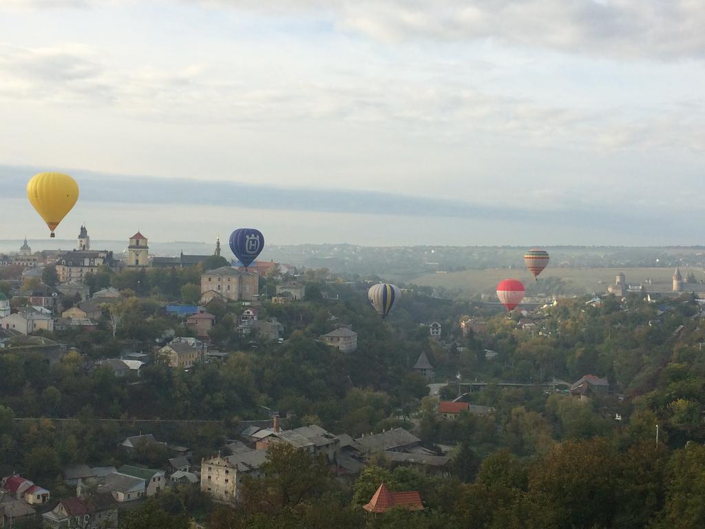 Rooms With Fortetsya View 2 Kamjanez-Podilskyj Exterior foto