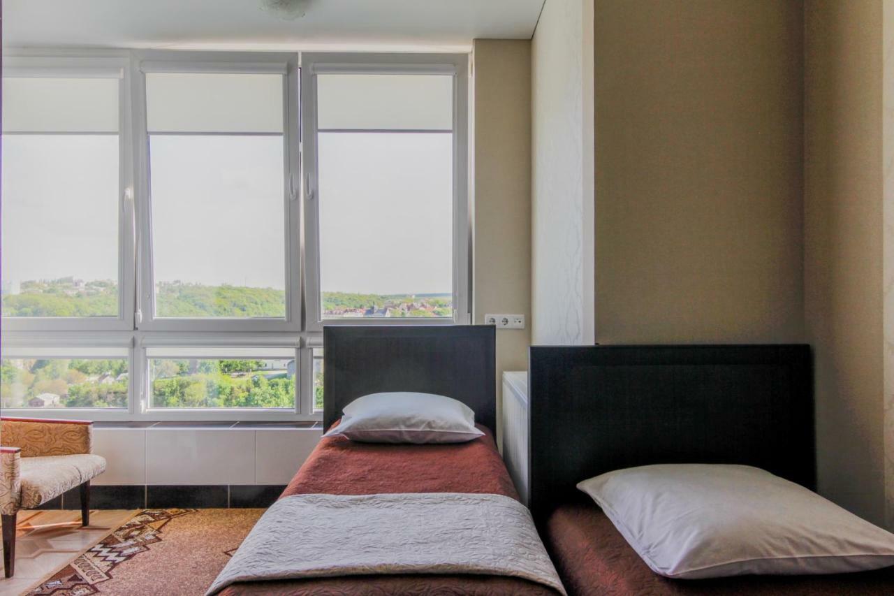 Rooms With Fortetsya View 2 Kamjanez-Podilskyj Exterior foto
