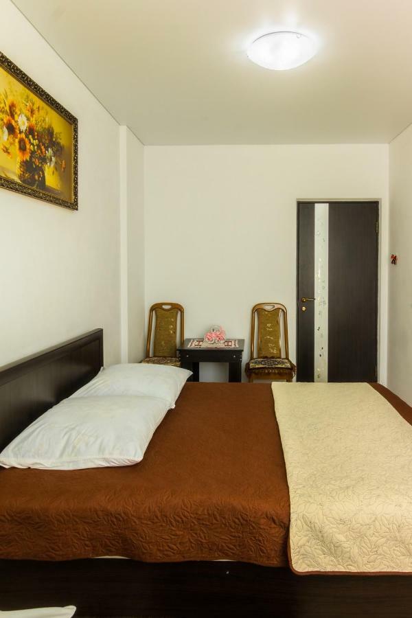 Rooms With Fortetsya View 2 Kamjanez-Podilskyj Exterior foto